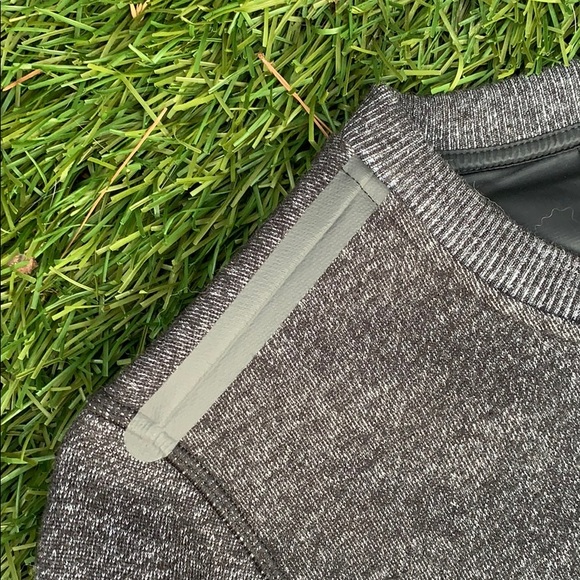 Under Armour fitted crew neck sweatshirt - Picture 5 of 7